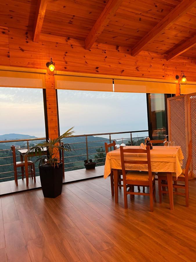 Restorant Hotel Xheni Дуррес Экстерьер фото