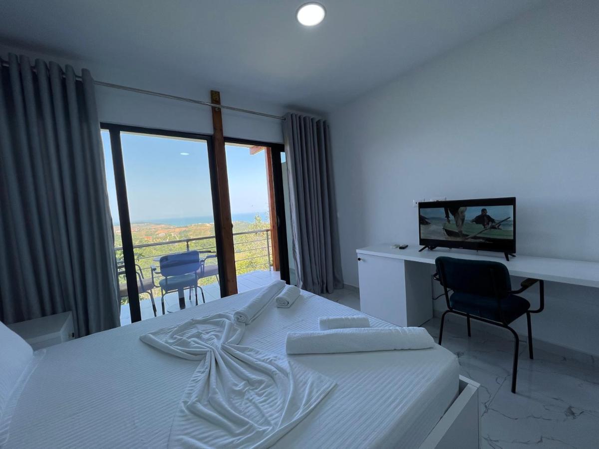 Restorant Hotel Xheni Дуррес Экстерьер фото